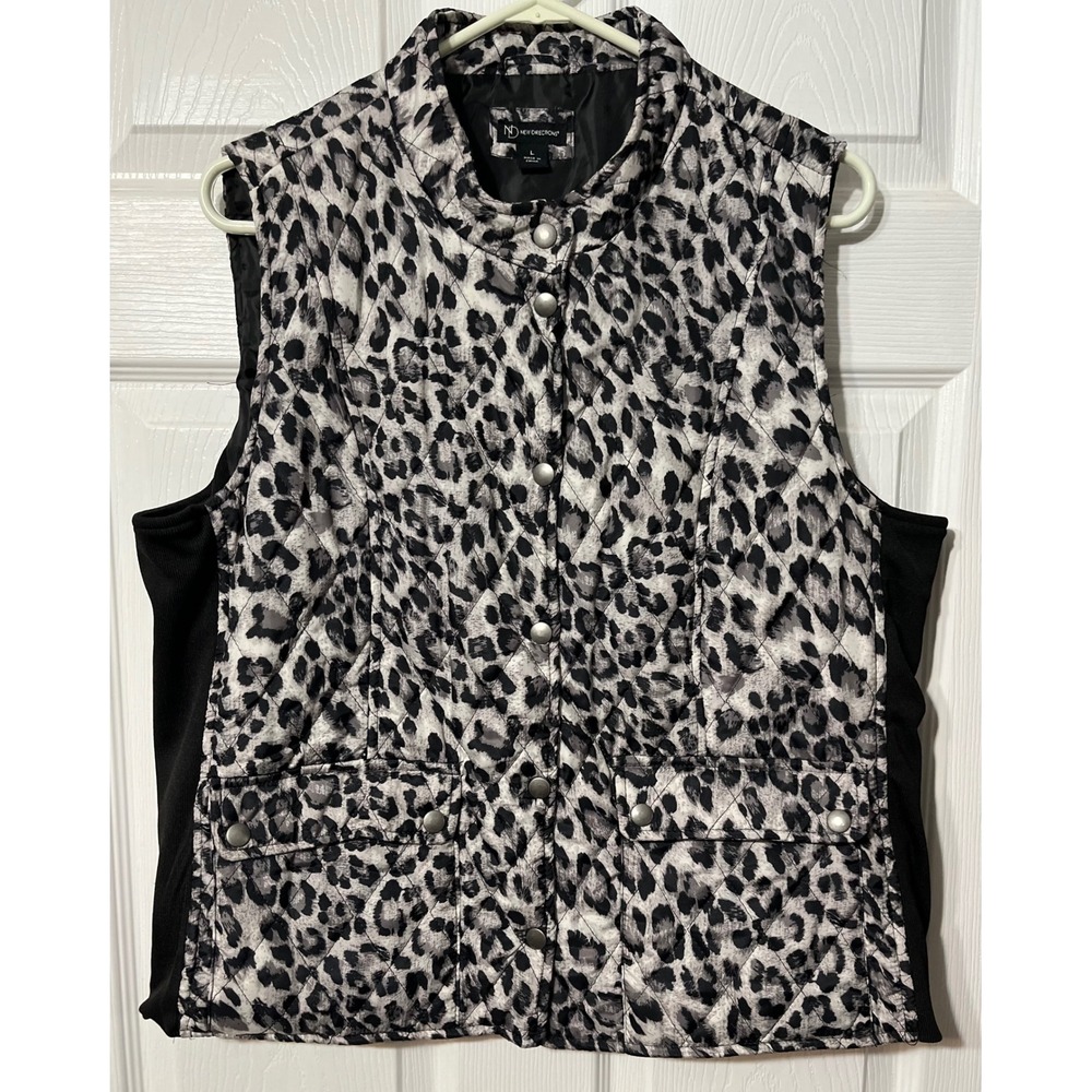 New Directions Women's Leopard Print Quilted Vest Size L‎ Snap Front Pockets